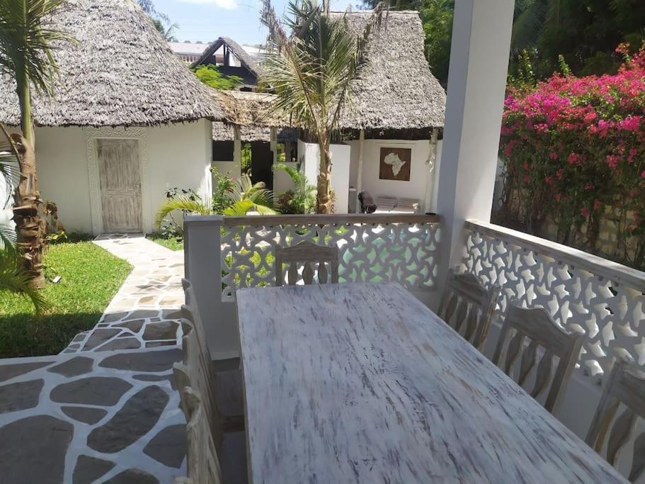 Garoda House Turtle Bay Jacuzzi ☆☆☆☆☆ Kilifi Watamu Exterior foto